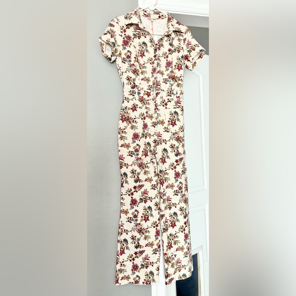 Skies Are Blue Floral floral jumpsuit in Cream
